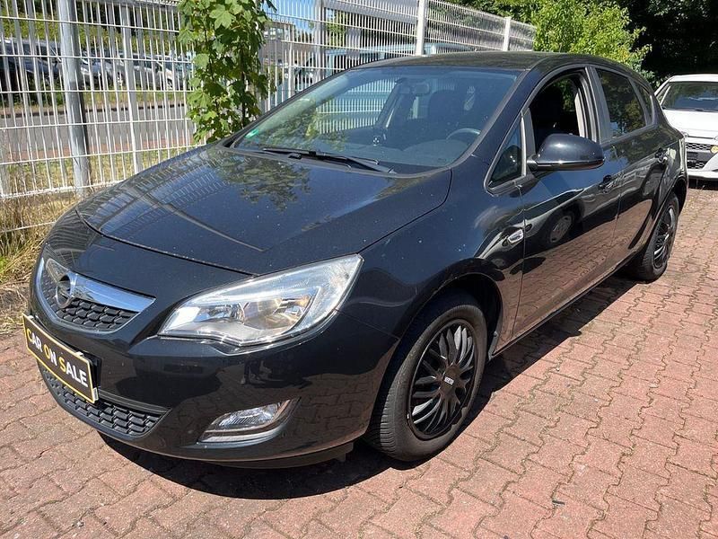 Schwarz Gebraucht 2012 Opel Astra Design Edition Limousine | 5.999 € (Fairer Preis) - Bild 1/4