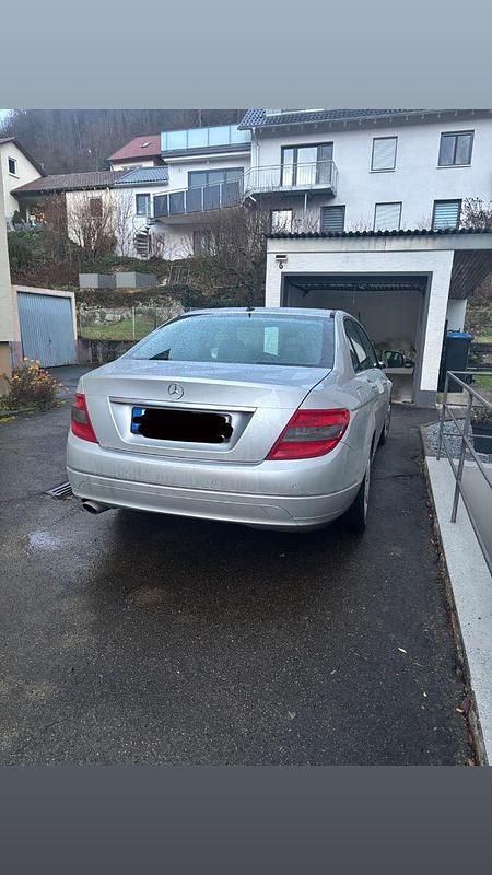 Silber Gebraucht 2007 Mercedes C200 Avantgarde Limousine | 8.200 € (Fairer Preis) - Bild 1/4