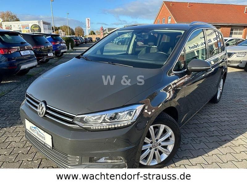 Grau Gebraucht 2017 VW Touran Highline Van / Kleinbus | 19.499 € (Guter Preis) - Bild 1/4