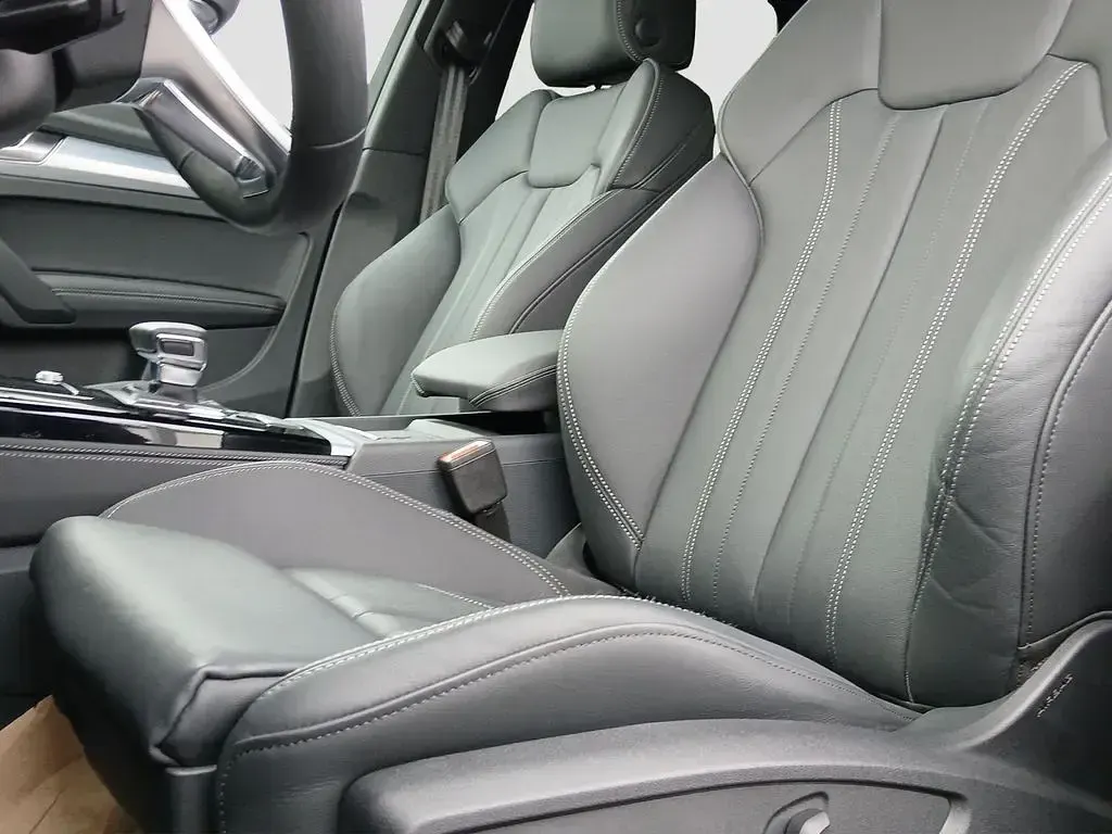 Gebraucht Audi Q5 Business 367 PS (269 kW) 2025 Daytonagrau perleffekt SUV