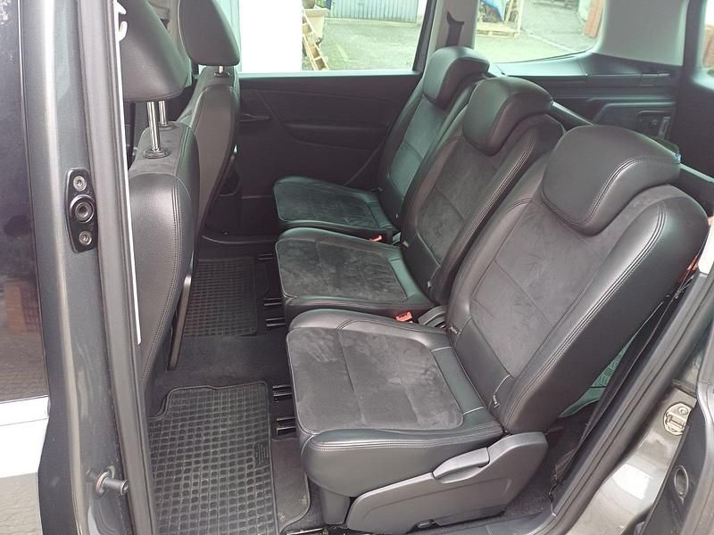 Gebraucht VW Sharan Highline 170 PS (125 kW) 2011 Andere farben Van / Kleinbus