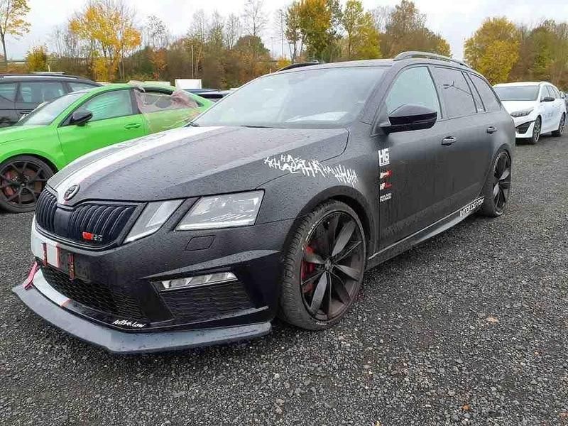 Weiß Gebraucht 2018 Skoda Octavia RS Kombi | 12.990 € (Superpreis) - Bild 1/4