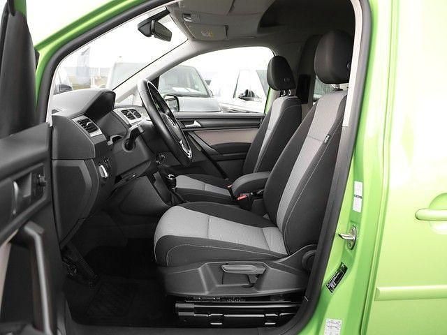 Gebraucht VW Caddy Comfortline 131 PS (96 kW) 2019 Viperngrünmetallic Van / Kleinbus