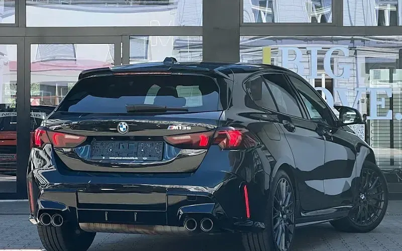 Gebraucht BMW M135 Shadowline 300 PS (220 kW) 2025 Schwarz Kleinwagen