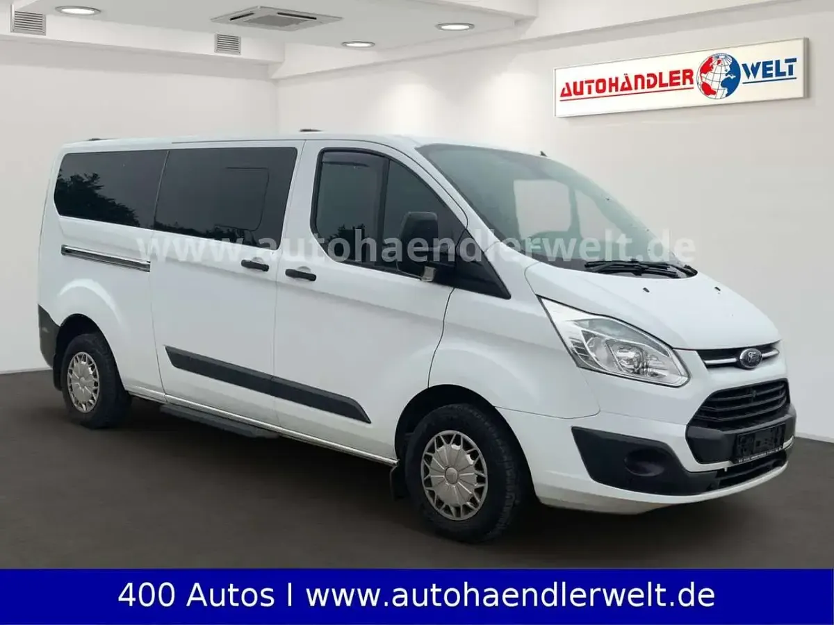 Gebraucht Ford Tourneo 155 PS (114 kW) 2014 Weiß Van / Kleinbus