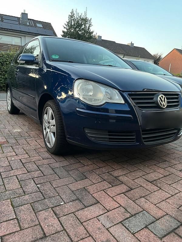 Blau Gebraucht 2006 VW Polo Kleinwagen | 2.499 € (Teuer) - Bild 1/4