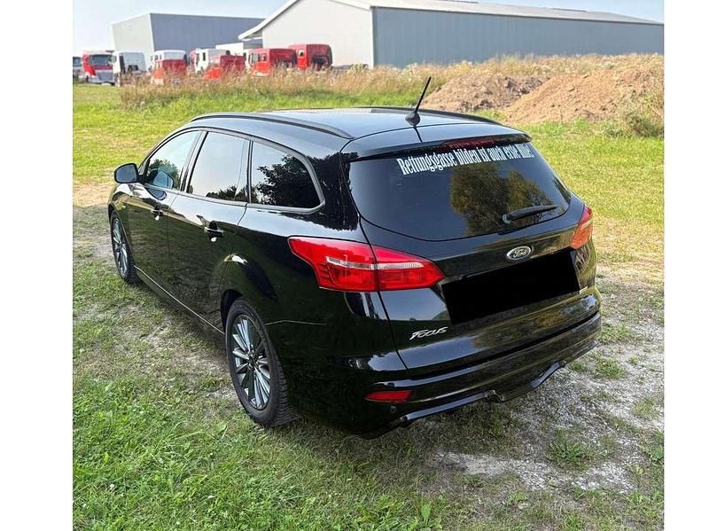Gebraucht Ford Focus ST-Line 140 PS (102 kW) 2018 Schwarz Kombi