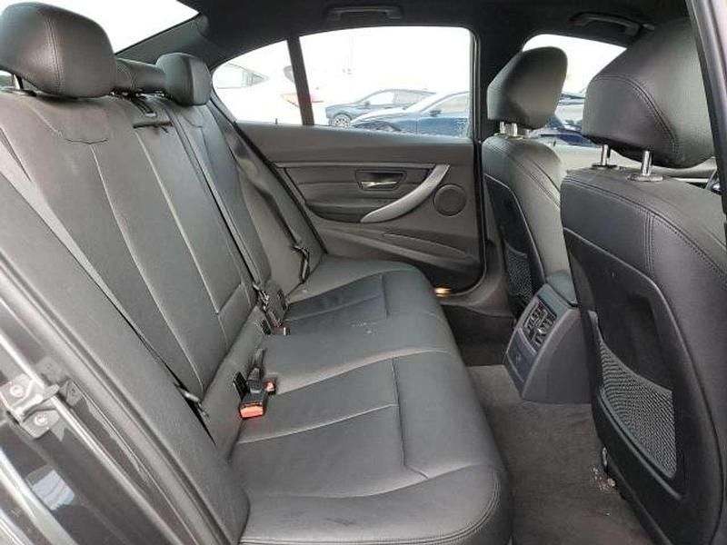 Gebraucht BMW 328 M Sport 245 PS (180 kW) 2013 Limousine