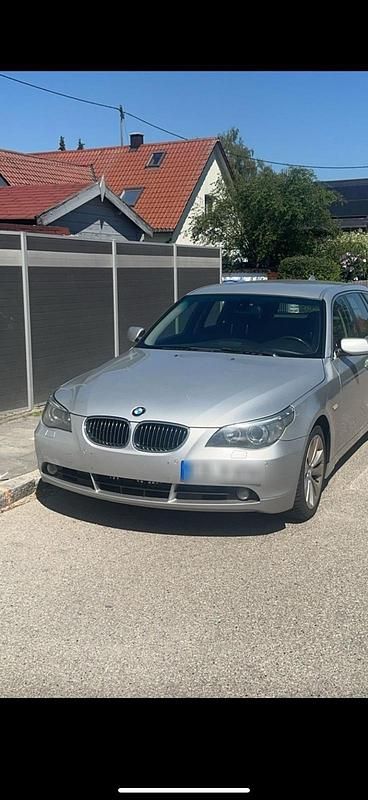 Silber Gebraucht 2006 BMW 525 Kombi | 1.499 € (Superpreis) - Bild 1/4