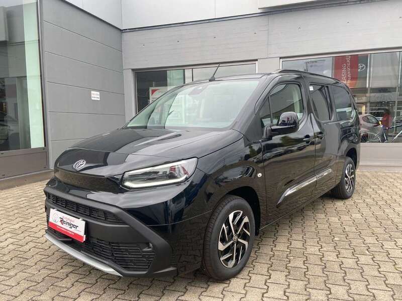 Schwarz Gebraucht 2024 Toyota Proace Verso City Kombi | 39.499 € (Teuer) - Bild 1/4