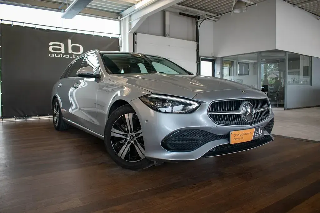Gebraucht Mercedes C220 200 PS (147 kW) 2022 Silber Kombi