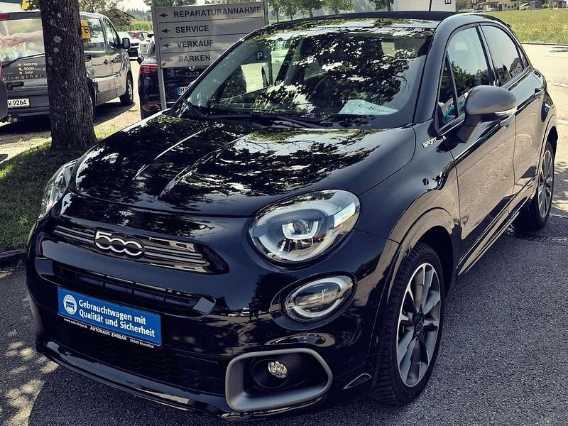 Cinema schwarz Gebraucht 2024 Fiat 500X Dolcevita SUV | 22.980 € (Etwas zu teuer) - Bild 1/4