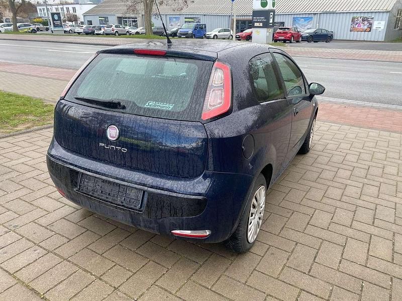 Gebraucht Fiat Punto 69 PS (50 kW) 2011 (blu suggestivo) Kleinwagen