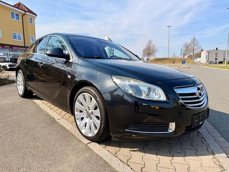 Gebraucht Opel Insignia Cosmo 160 PS (117 kW) 2010 Schwarz Limousine