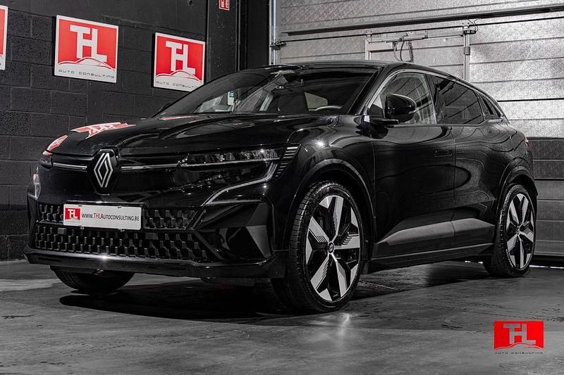 Schwarz Gebraucht 2023 Renault Mégane Techno SUV | 19.890 € (Superpreis) - Bild 1/4