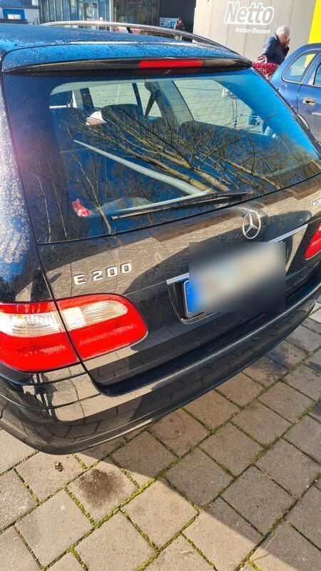 Schwarz Gebraucht 2005 Mercedes E200 Kombi | 6.950 € (Fairer Preis) - Bild 1/4