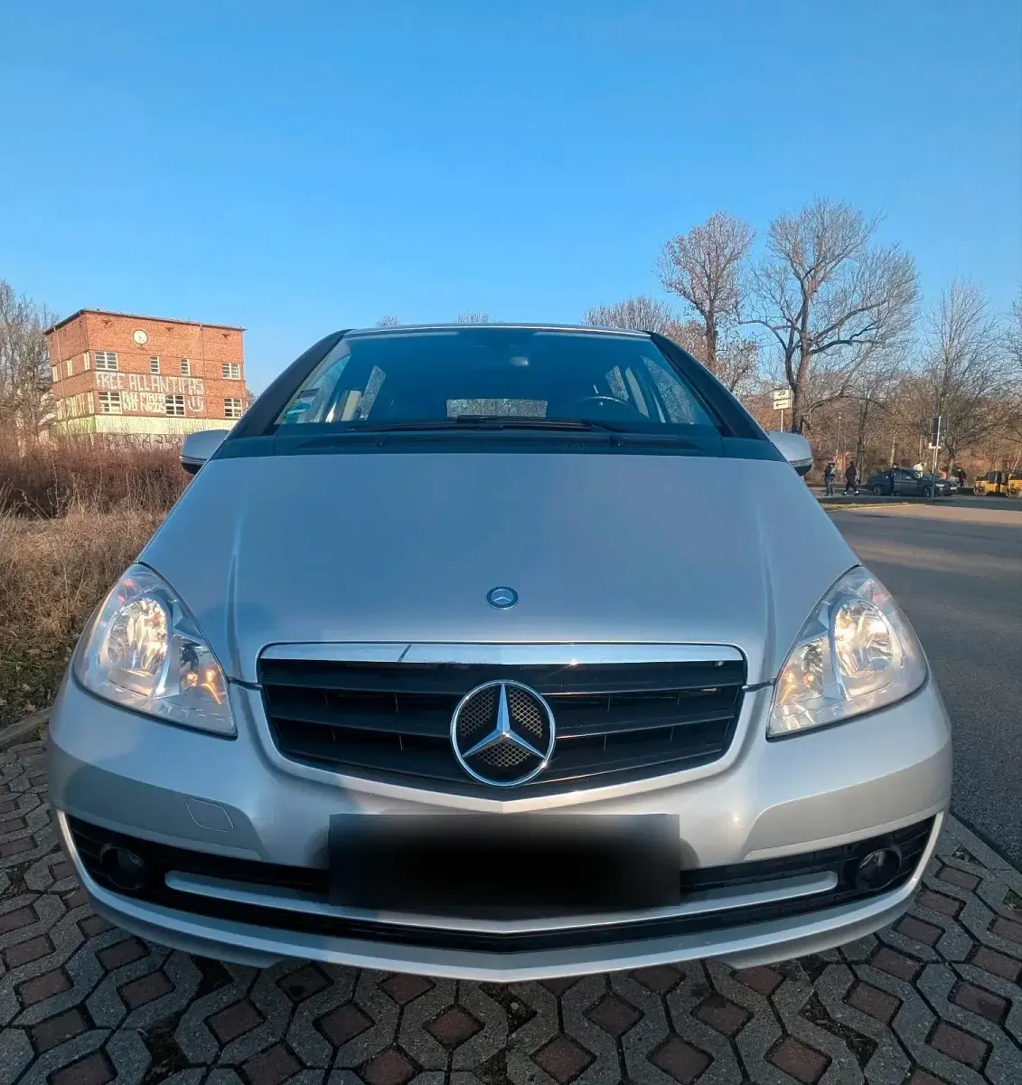 Gebraucht Mercedes A180 116 PS (85 kW) 2010 Silber Van / Kleinbus