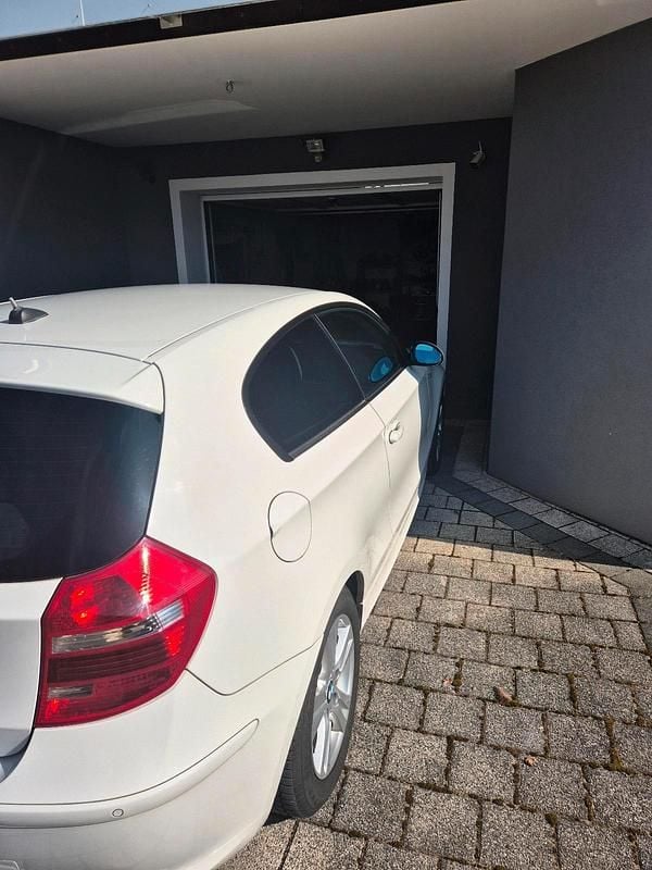 Gebraucht BMW 118 Coupé 143 PS (105 kW) 2007 Weiß Coupé