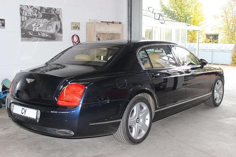 Gebraucht Bentley Continental Flying Spur 560 PS (411 kW) 2006 Blau Limousine