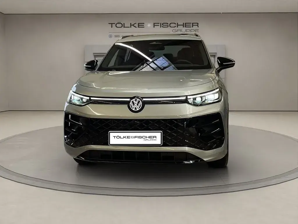 Gebraucht VW Tayron R-line 265 PS (194 kW) 2025 Silber SUV
