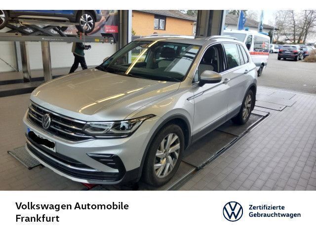 Reflexsilber metallic Gebraucht 2021 VW Tiguan Elegance SUV | 25.980 € (Superpreis) - Bild 1/4