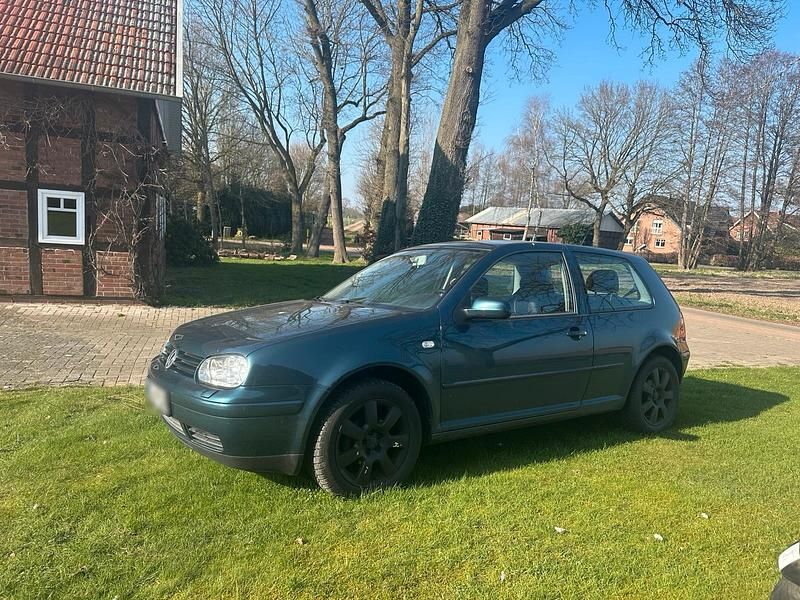 Gebraucht VW Golf IV 2001 Grün Kleinwagen