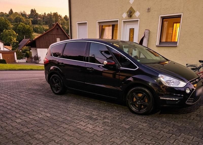 Gebraucht Ford S-MAX S 150 PS (110 kW) 2010 Schwarz Van / Kleinbus