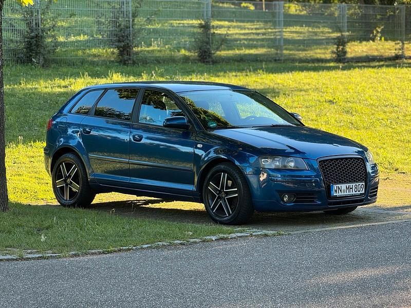 Blau Gebraucht 2005 Audi A3 Kleinwagen | 4.500 € (Fairer Preis) - Bild 1/4