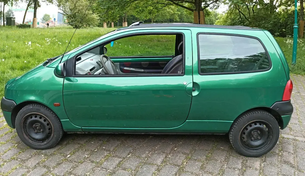 Gebraucht Renault Twingo 58 PS (42 kW) 2001 Grün Kleinwagen