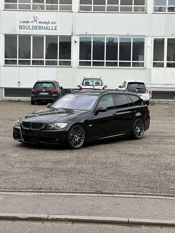 Schwarz Gebraucht 2007 BMW 335 M Performance Kombi | 14.999 € (Teuer) - Bild 1/4
