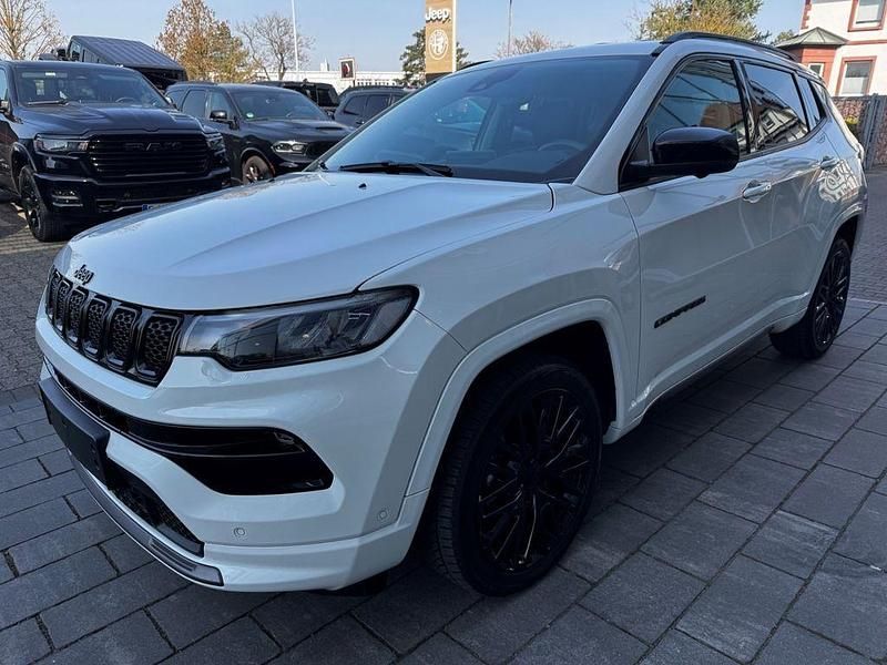 Gebraucht Jeep Compass Altitude 131 PS (96 kW) 2023 Weiß SUV