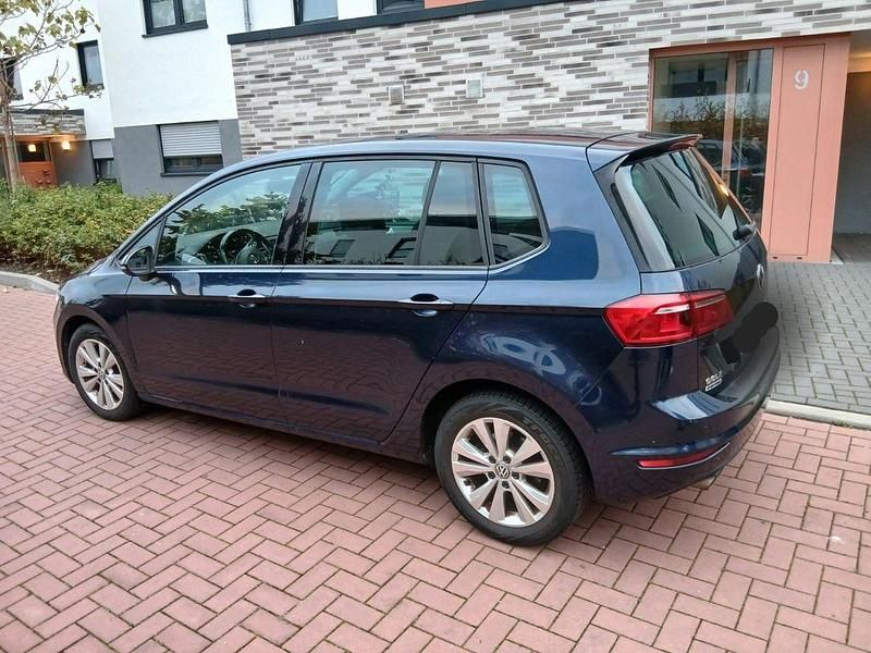 Blau Gebraucht 2014 VW Golf Sportsvan Highline Van / Kleinbus | 9.800 € (Guter Preis) - Bild 1/4