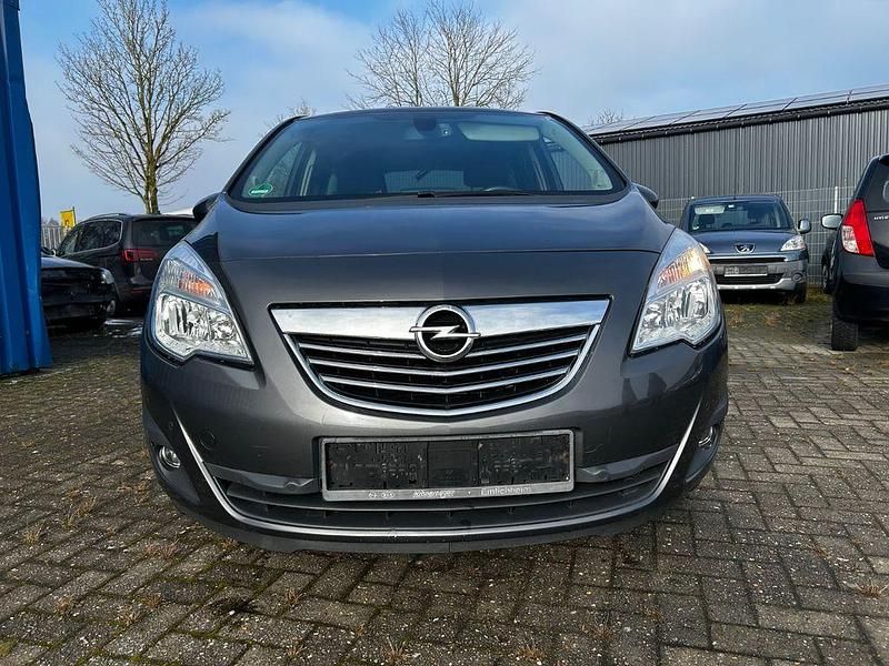 Gebraucht Opel Meriva Innovation 131 PS (96 kW) 2012 Grau Van / Kleinbus
