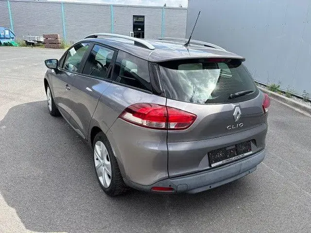 Gebraucht Renault Clio GrandTour Dynamique 73 PS (53 kW) 2015 Grau Kombi