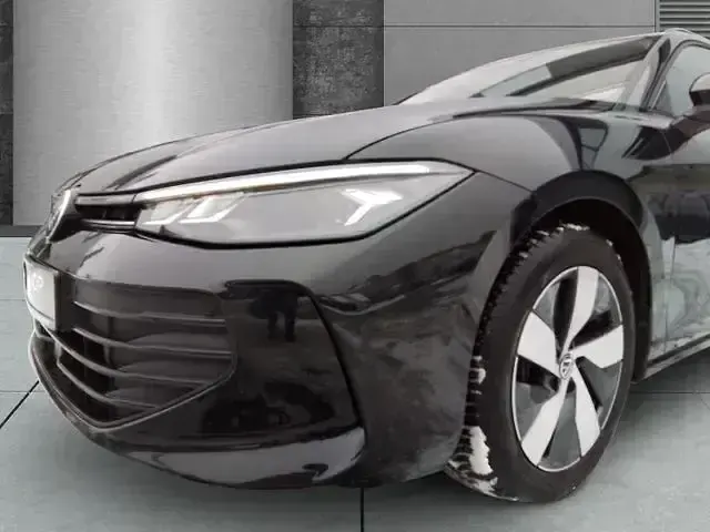 Używany VW Passat 150 KM (110 kW) 2025 Czarny Kombi