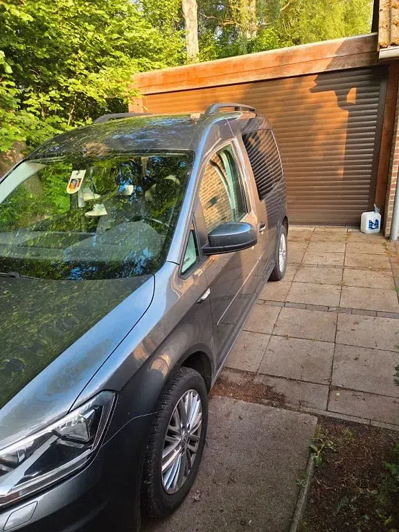 Gebraucht VW Caddy Comfortline 102 PS (75 kW) 2016 Grau Van / Kleinbus
