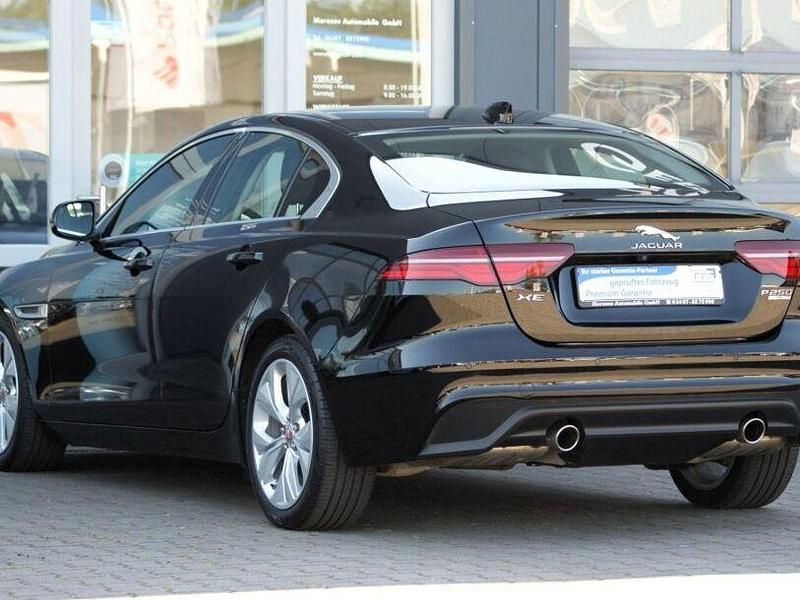 Gebraucht Jaguar XE S 250 PS (183 kW) 2020 Schwarz sonderlack Limousine