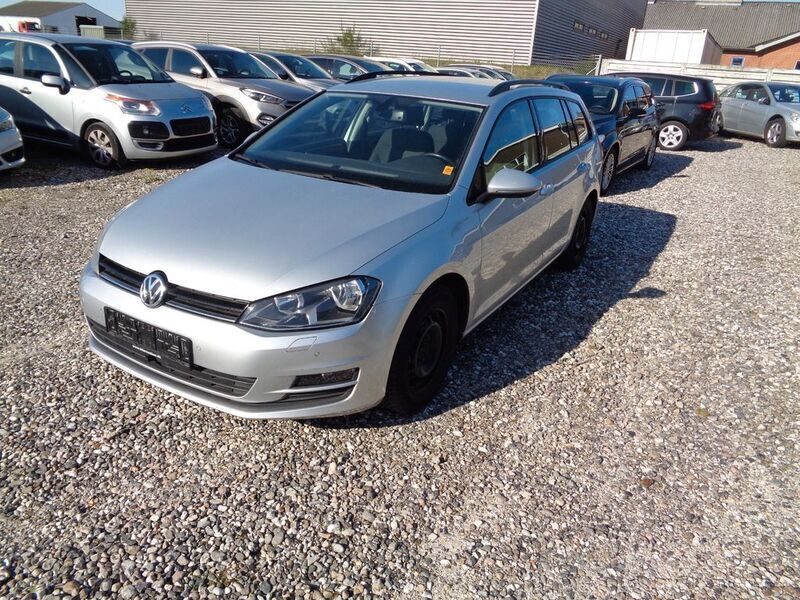 Silber Gebraucht 2015 VW Golf VII Comfortline Kombi | 5.200 € (Superpreis) - Bild 1/4