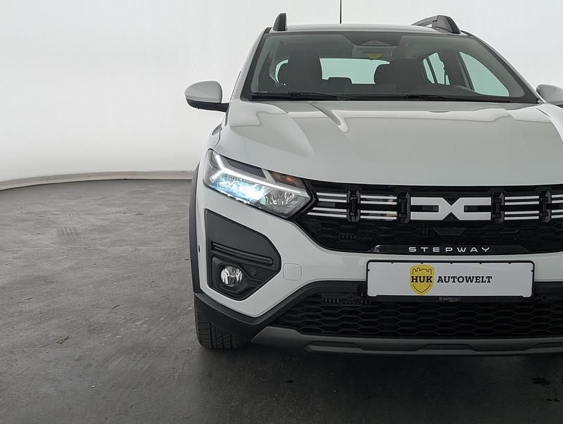 Gebraucht Dacia Sandero Expression 91 PS (66 kW) 2024 Gletscherweiss Kleinwagen