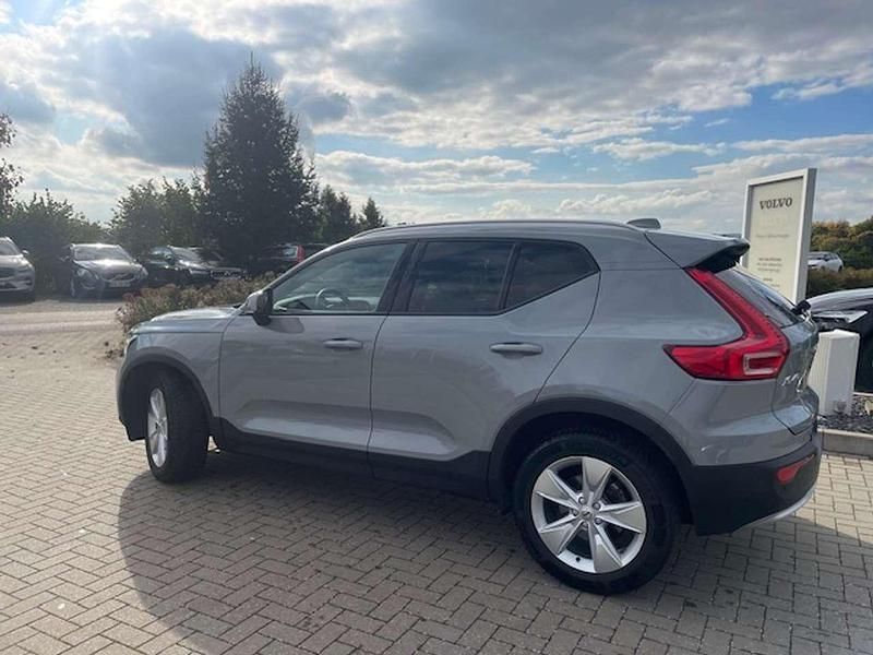 Gebraucht Volvo XC40 Core 197 PS (144 kW) 2024 Vapour grey SUV