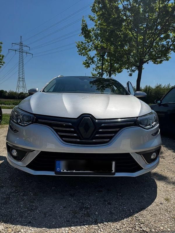 Silber Gebraucht 2016 Renault Mégane GrandTour LIMITED Kombi | 10.000 € (Fairer Preis) - Bild 1/4