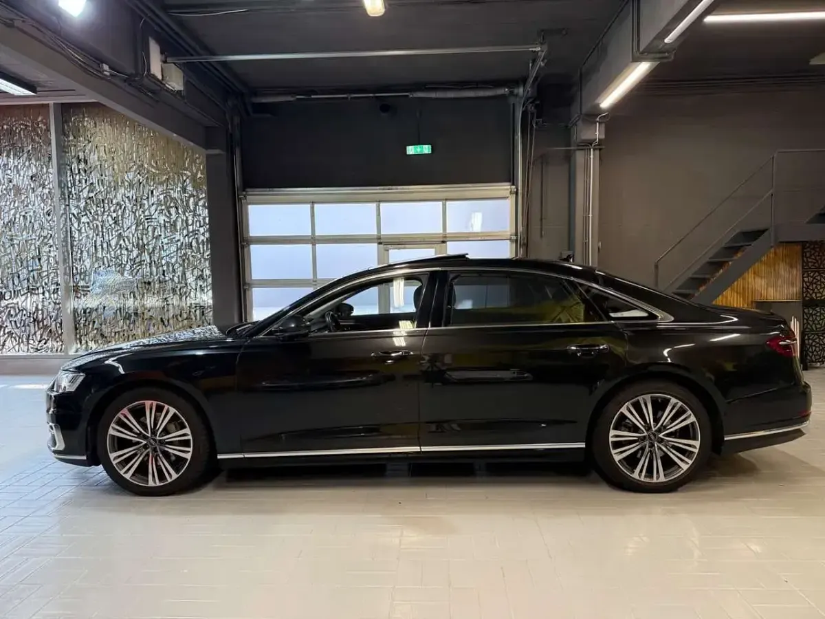 Gebraucht Audi A8L 286 PS (210 kW) 2021 Grau Limousine