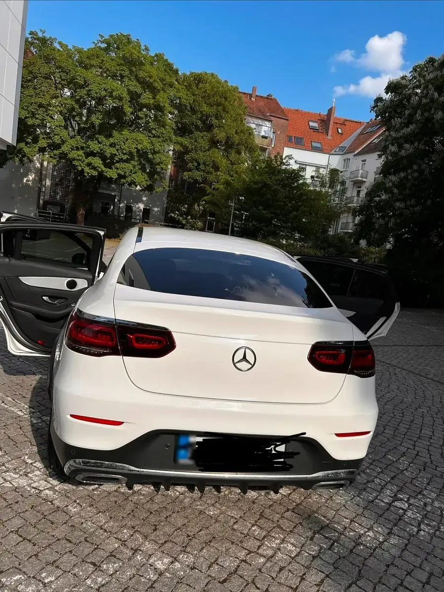 Gebraucht Mercedes GLC200 2021 Weiß SUV