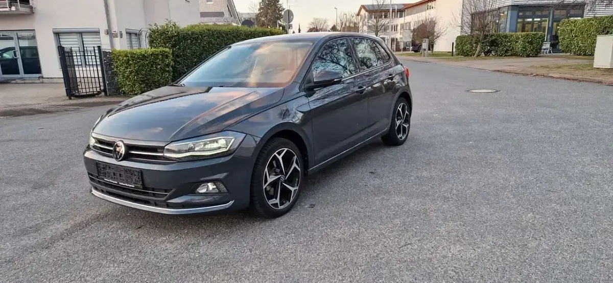 Gebraucht VW Polo Highline 110 PS (80 kW) 2021 Grau Kleinwagen