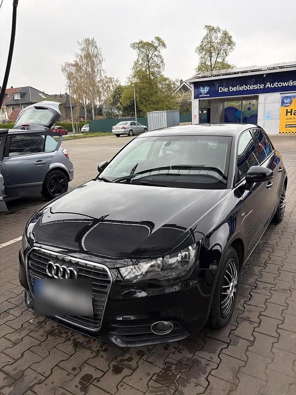 Gebraucht Audi A1 Ambition 122 PS (89 kW) 2013 Schwarz Kleinwagen