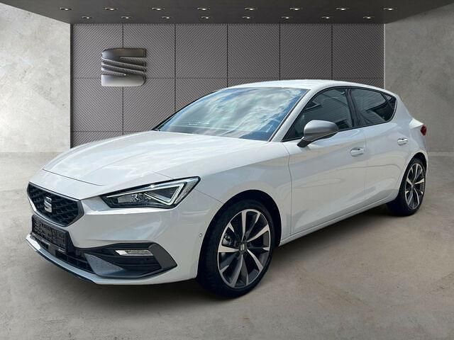 Gebraucht Seat Leon FR 150 PS (110 kW) 2024 Weiß ("nevada" weiss) Limousine