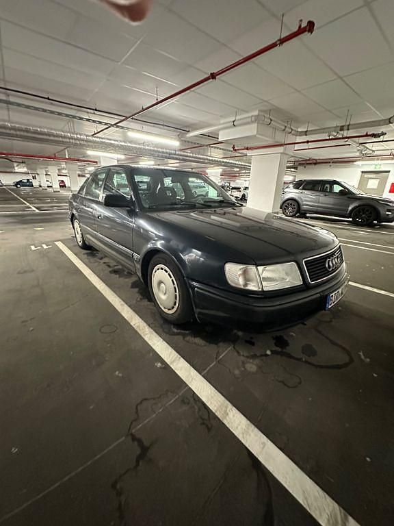 Blau Gebraucht 1991 Audi 100 Limousine | 2.400 € - Bild 1/4