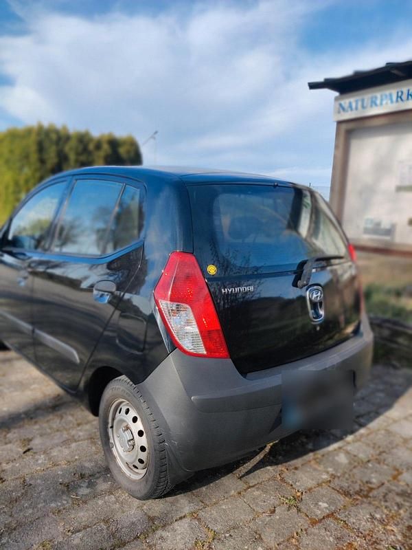 Gebraucht Hyundai i10 67 PS (49 kW) 2009 Schwarz Kleinwagen