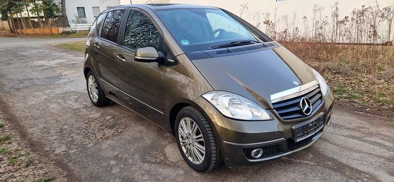 Gebraucht Mercedes A180 109 PS (80 kW) 2005 Silber Kleinwagen