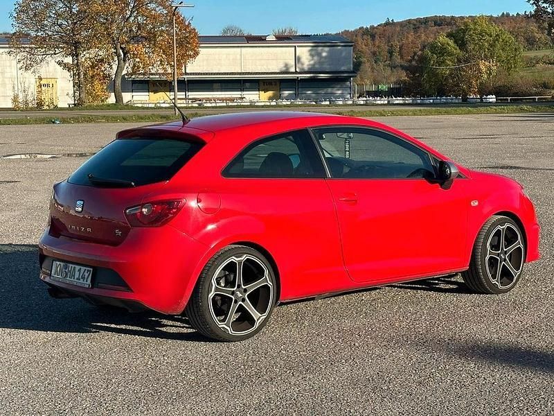 Rot Gebraucht 2012 Seat Ibiza SC FR Kleinwagen | 3.900 € (Guter Preis) - Bild 1/4